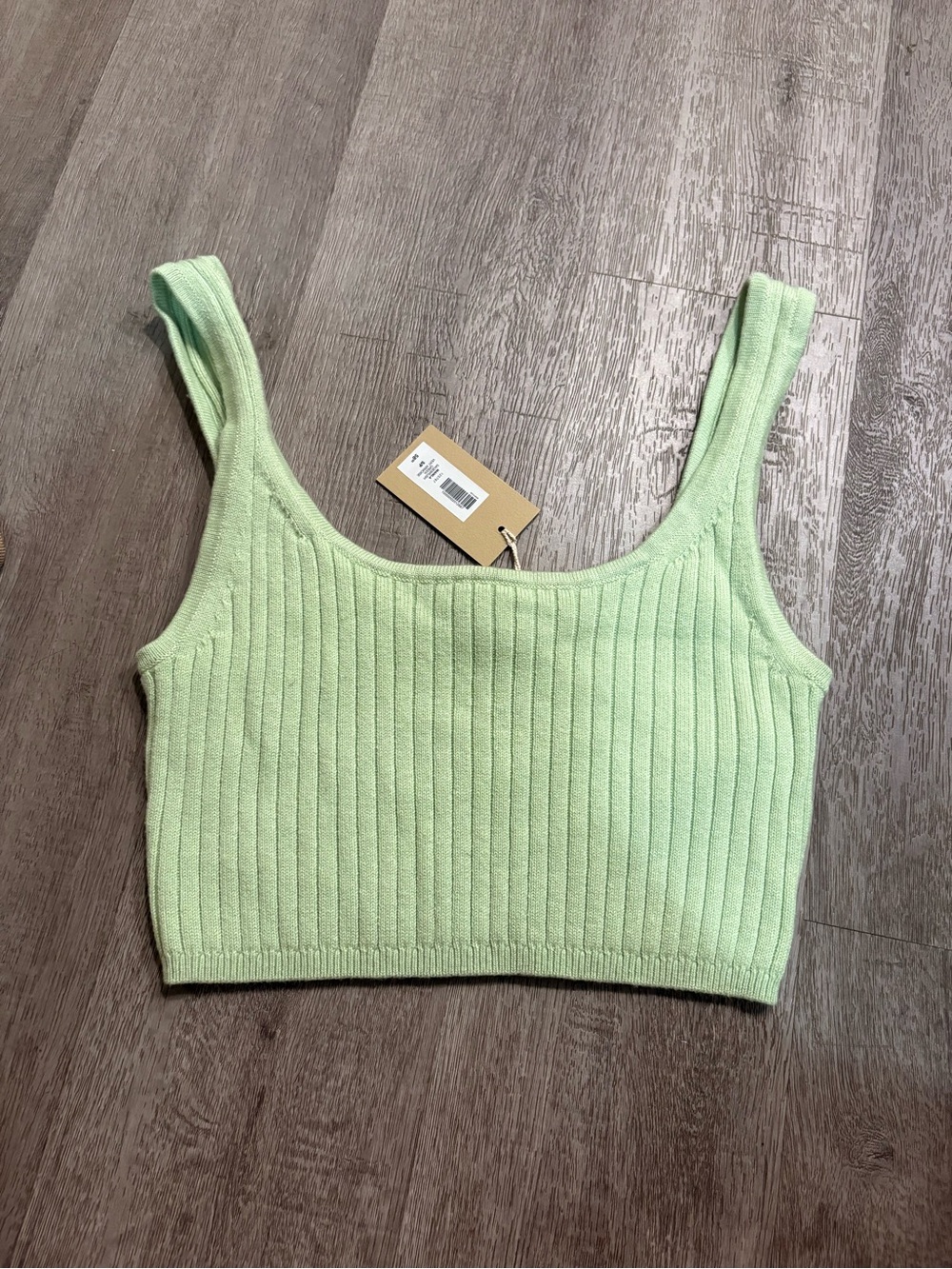 brand new aritzia top